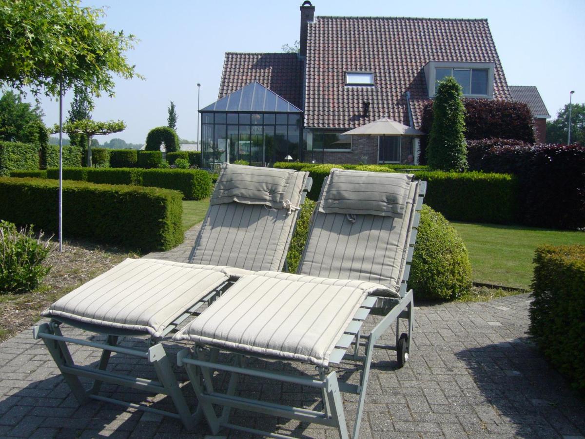 Bed and Breakfast De Moeraseik Zele Экстерьер фото
