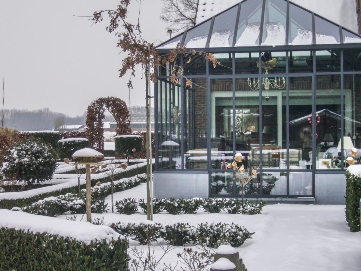 Bed and Breakfast De Moeraseik Zele Экстерьер фото