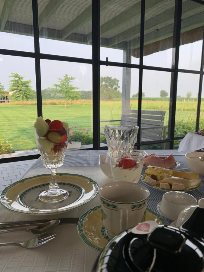 Bed and Breakfast De Moeraseik Zele Экстерьер фото